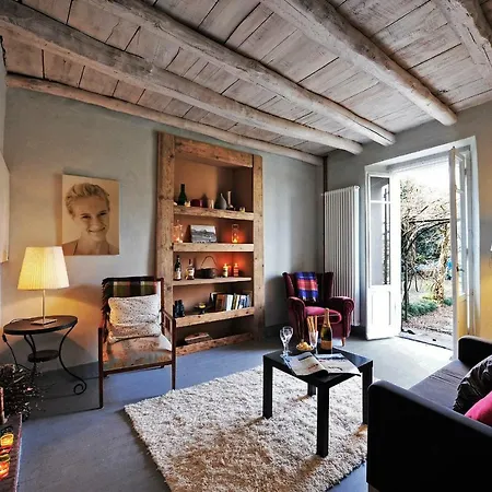 Chalet Sleeps 6 בקתה