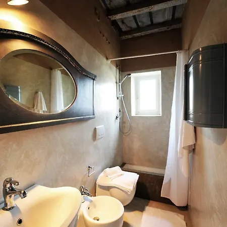Chalet Sleeps 6 בקתה